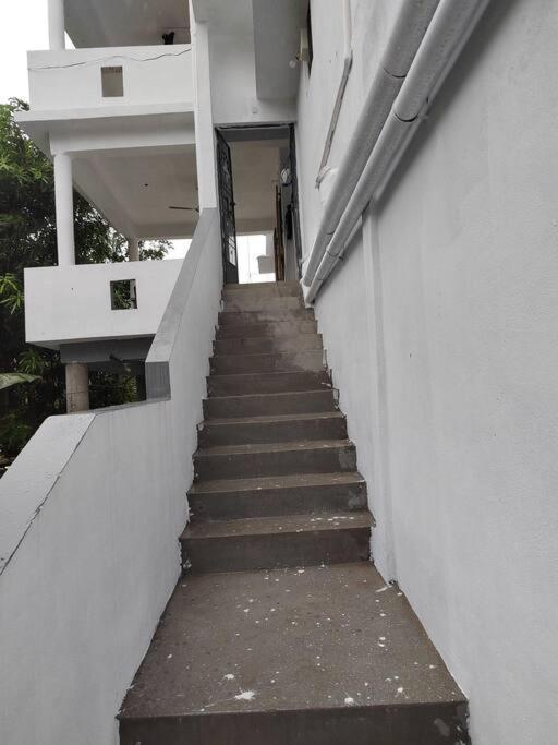 Apartmán Gangi Kota North Flat Kovvur Exteriér fotografie
